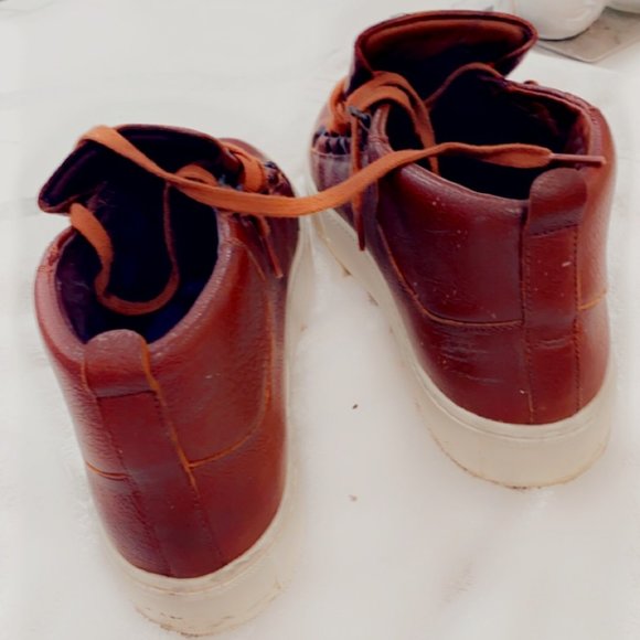 Mens Balenciaga Arena high top sneakers - Picture 2 of 5